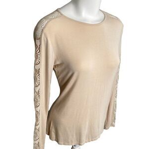 Carmen Marc Valvo Beige‎ Round Neck Long Crochet Lace Cutout Sleeve Sz Medium